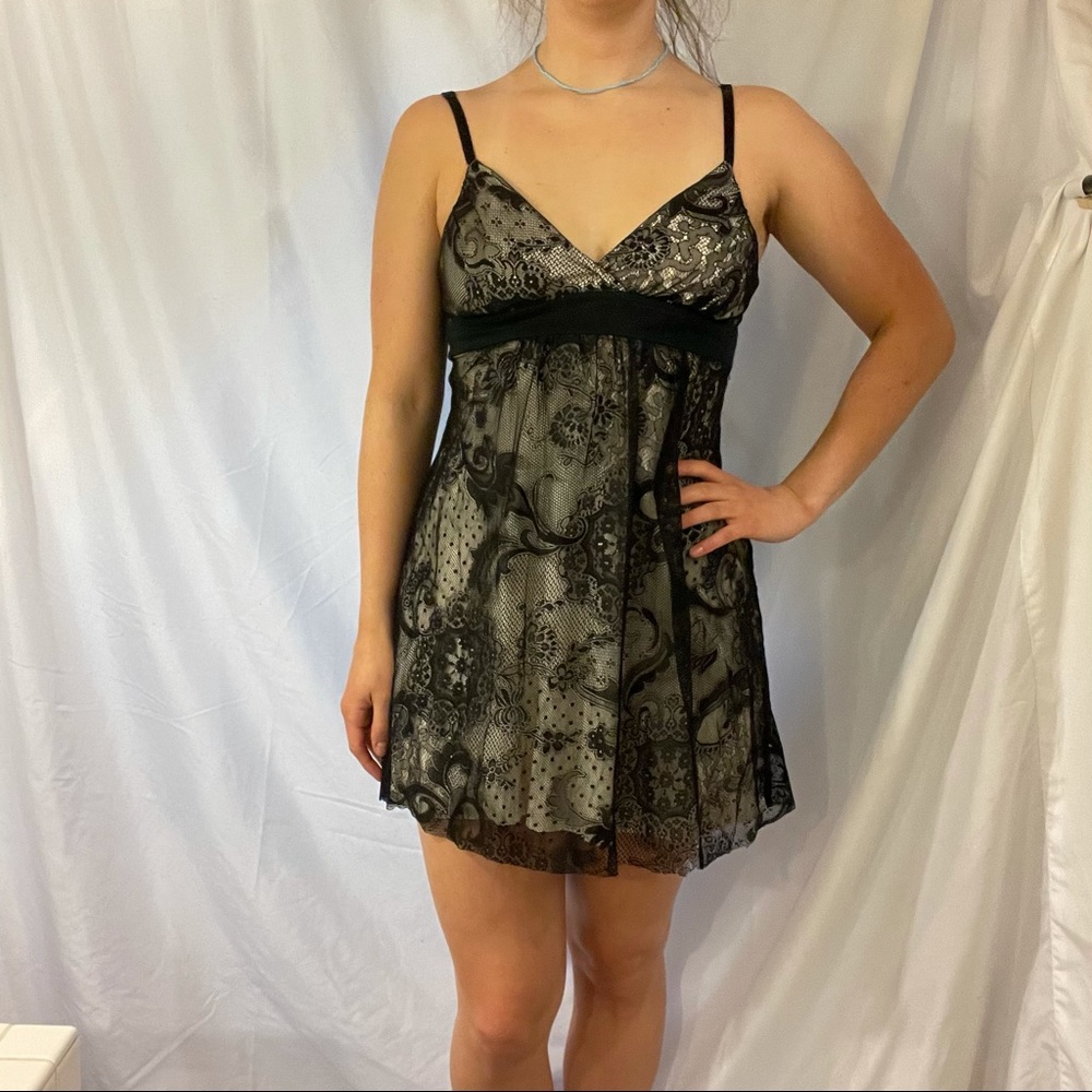 lace slip dress 🖤